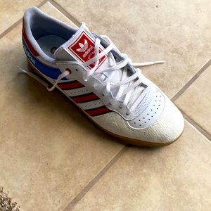 Mens adidas shoe (limited edition)